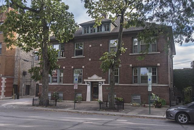 739 Van Buren St. #2E, Oak Park, IL 60304
