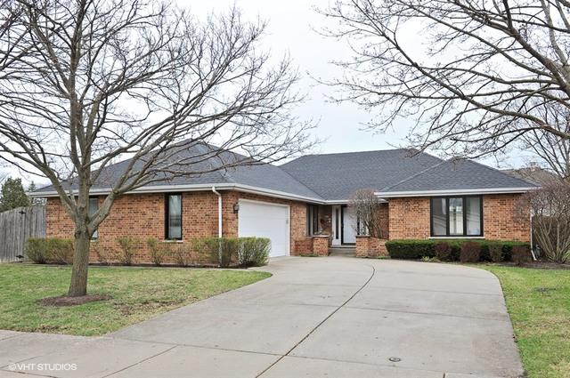 775 Castlewood Ln., Deerfield, IL 60015