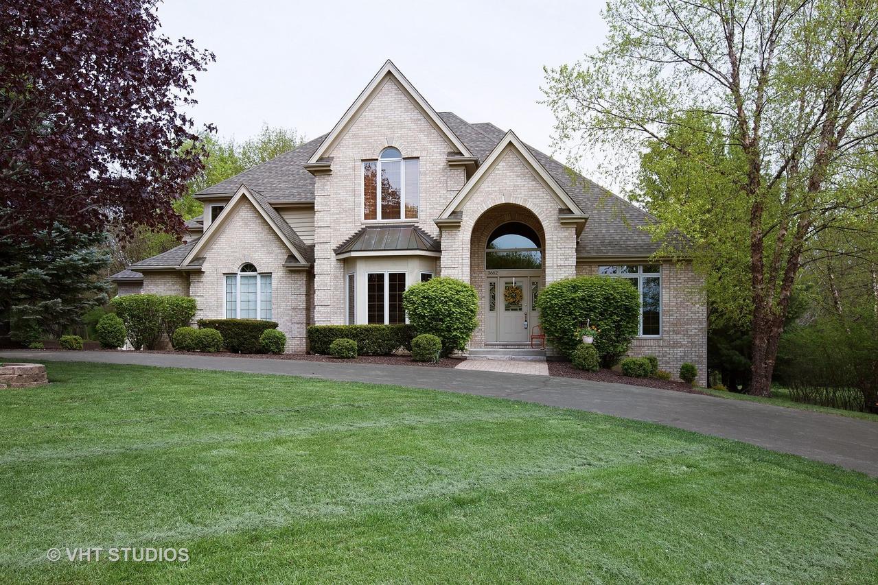3662 Tamarack Cir., Crystal Lake, IL 60012