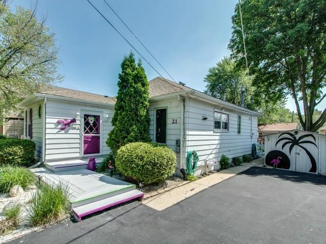 21 Atwater Pkwy., Fox Lake, IL 60020