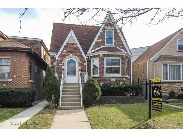 5251 W Wolfram St., Chicago, IL 60641
