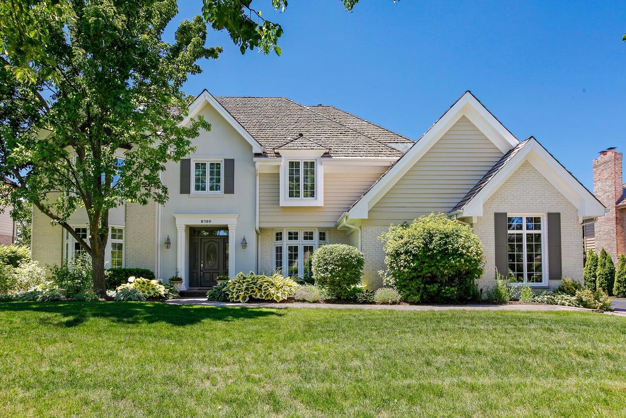 8750 Aintree Ln., Burr Ridge, IL 60527