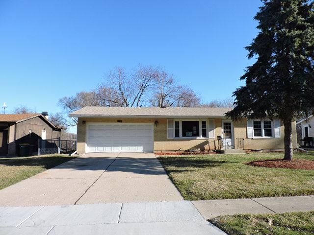 4412 Sussex Dr., Mchenry, IL 60050