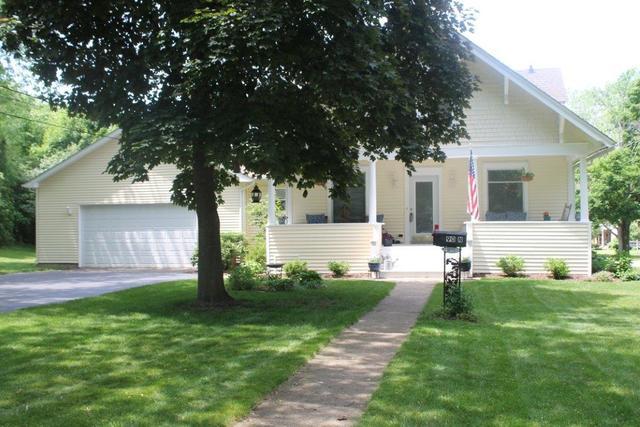 90 N Oak St., Crystal Lake, IL 60014