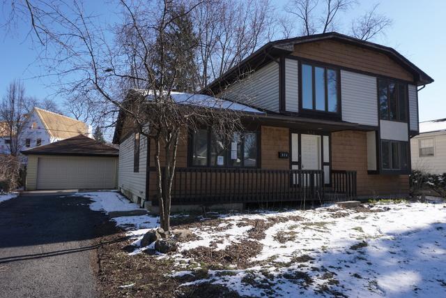 924 Rose Ln., Naperville, IL 60540