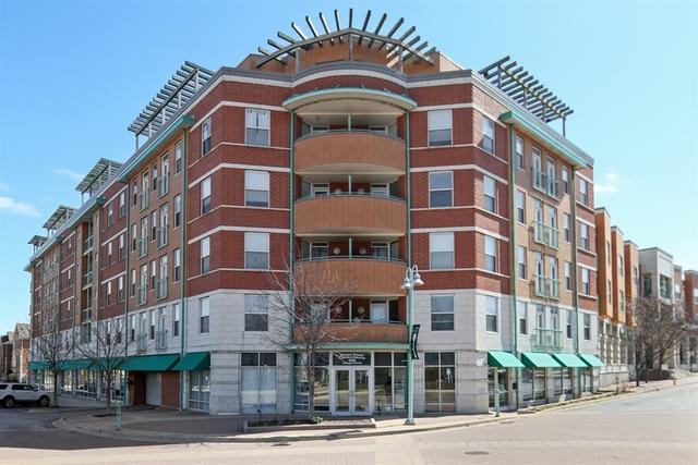 400 Village Cir. #201, Willow Springs, IL 60480