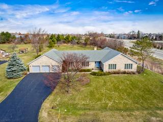 1 Heather Ln., Hawthorn Woods, IL 60047