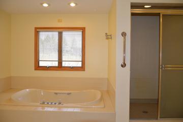 1 Heather Ln., Hawthorn Woods, IL 60047