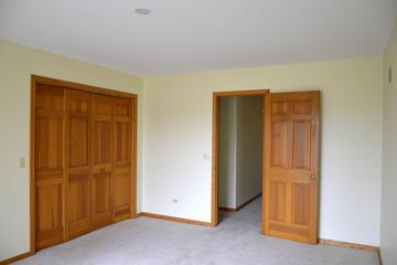 1 Heather Ln., Hawthorn Woods, IL 60047