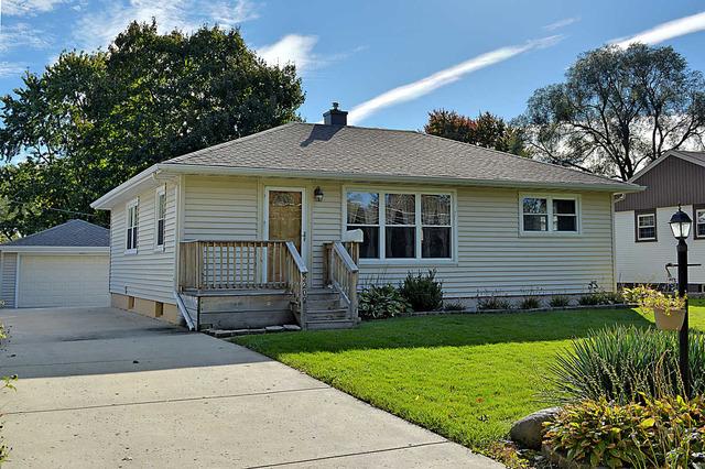 2202 Rohlwing Rd., Rolling Meadows, IL 60008