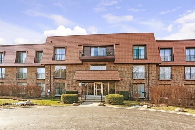 3950 Dundee Rd. #302, Northbrook, IL 60062