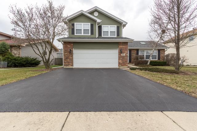 465 Cimarron Dr., Aurora, IL 60504