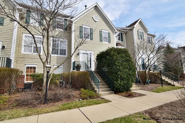 2449 Courtyard Cir. #3, Aurora, IL 60506