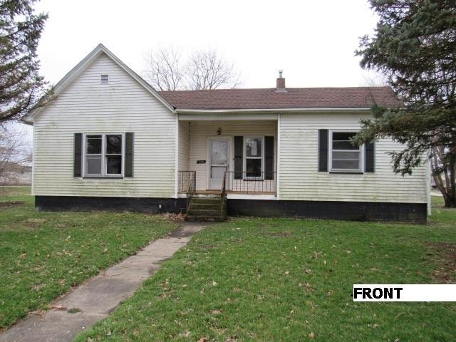 304 E Walnut St., Piper City, IL 60959