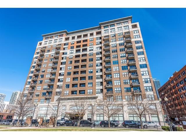 849 N Franklin St. #902, Chicago, IL 60610