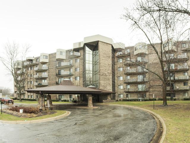 1275 E Baldwin Ln. #107, Palatine, IL 60074