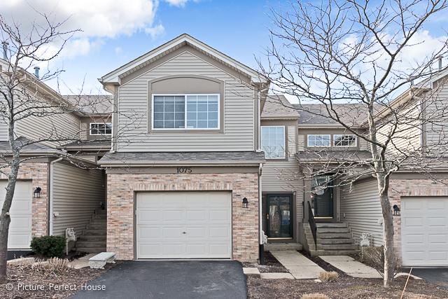 1075 Parkhill Cir., Aurora, IL 60502