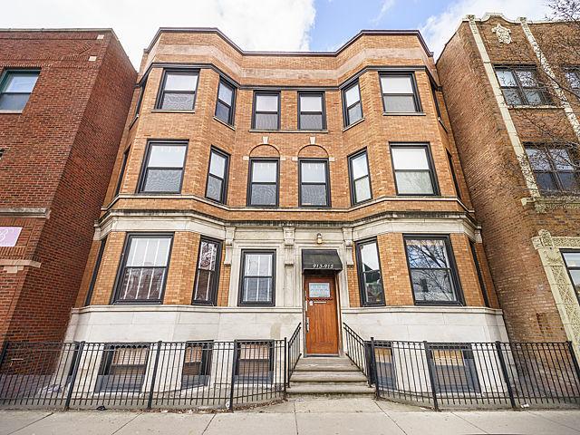 915 W Irving Park Rd. #3W, Chicago, IL 60613