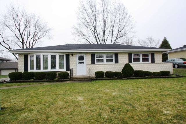 219 Gareth Ln., Schaumburg, IL 60193