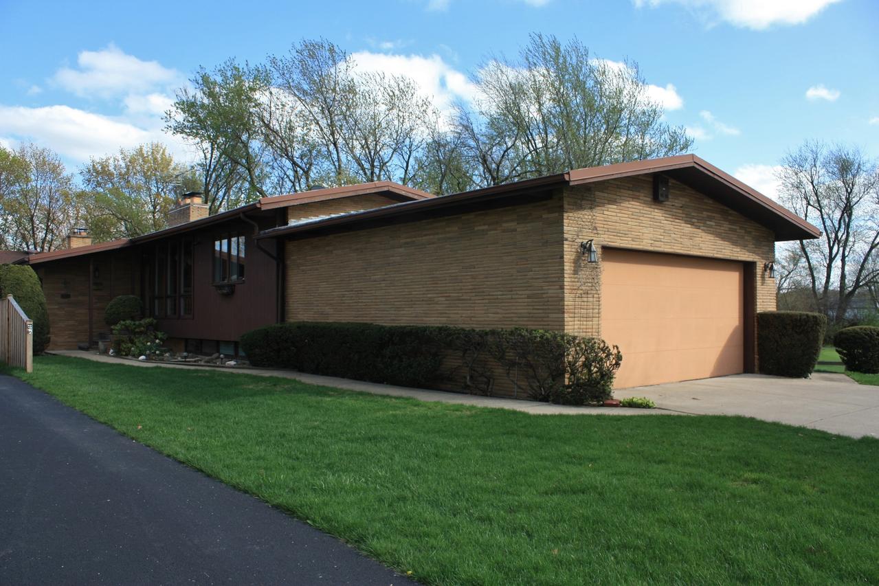 5971 N Legett Ave., Chicago, IL 60646