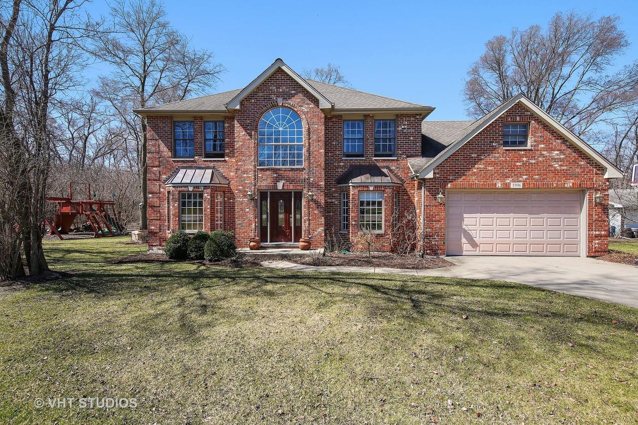 5996 Leonard Ave., Downers Grove, IL 60515