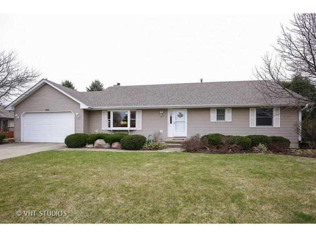 3311 Meadow Trail, Dekalb, IL 60115