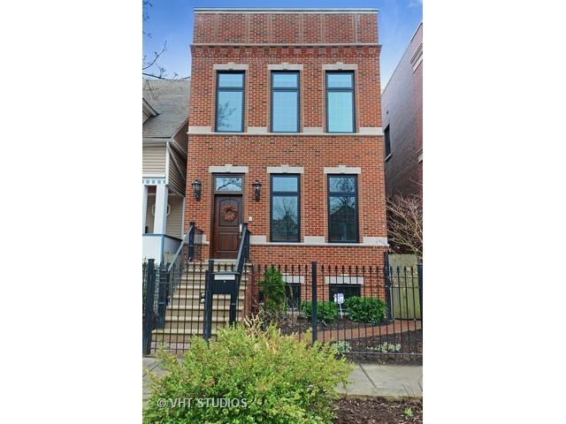 1917 W Nelson St., Chicago, IL 60657