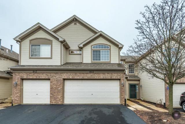 945 Parkhill Cir., Aurora, IL 60502