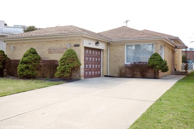 6836 N Keystone Ave., Lincolnwood, IL 60712