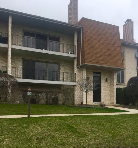 9086 Del Prado Dr. #1W, Palos Hills, IL 60465