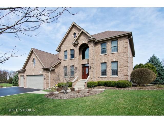27 River Ridge Dr., Sleepy Hollow, IL 60118