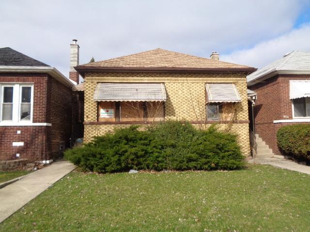 9532 S Escanaba Ave., Chicago, IL 60617