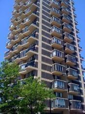 6166 N Sheridan Rd. #2H, Chicago, IL 60660