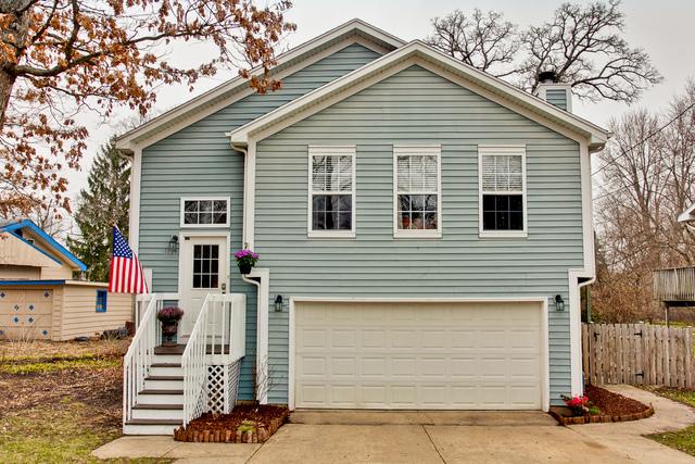 1714 Blue Island Dr., Crystal Lake, IL 60012