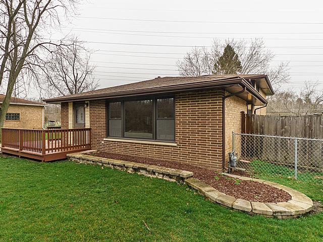 11124 Forest Woods Dr., Willow Springs, IL 60480