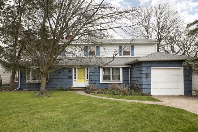 2202 Ash Ln., Northbrook, IL 60062