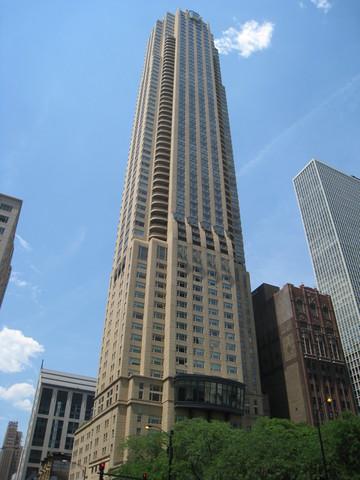 800 N Michigan Ave. #4602, Chicago, IL 60611