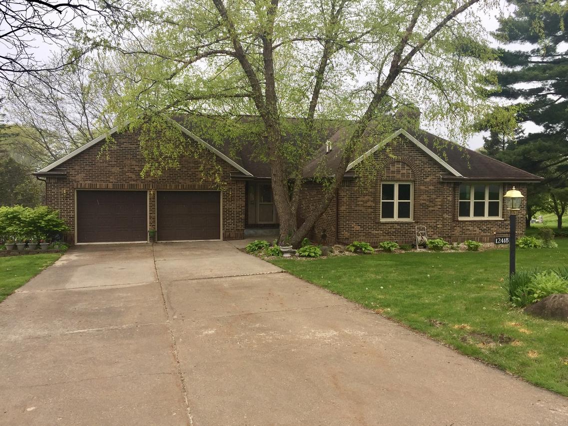 12418 Northgate Ct., Roscoe, IL 61073