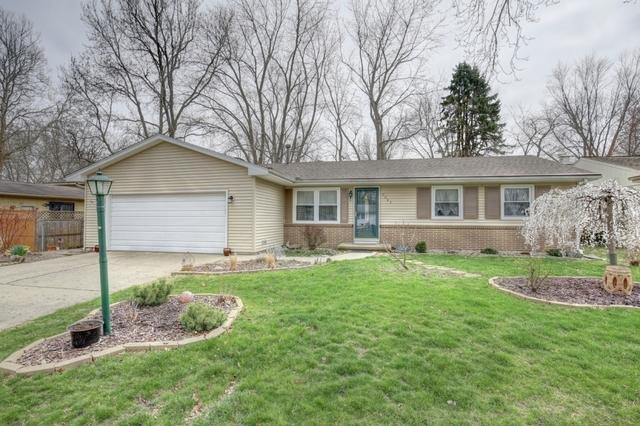 2203 Barberry Dr., Champaign, IL 61821