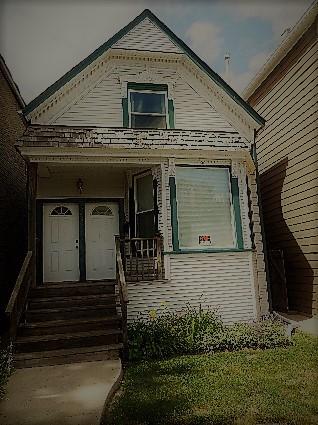 2430 W Moffat St., Chicago, IL 60647