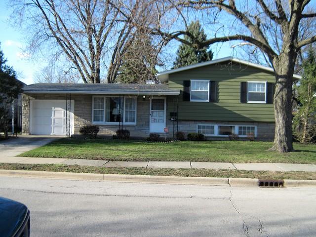 2213 Douglas St., Joliet, IL 60435