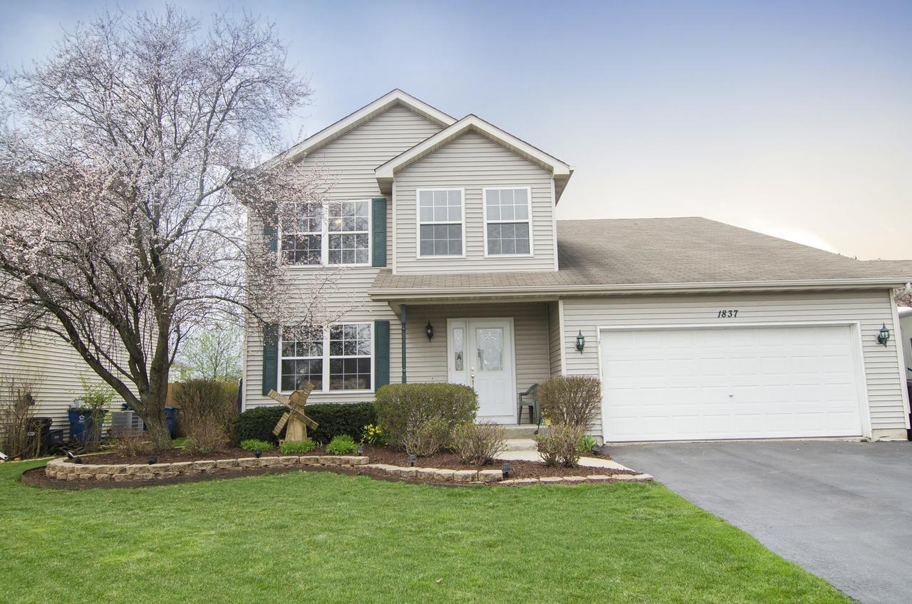 1837 Springside Dr., Crest Hill, IL 60403