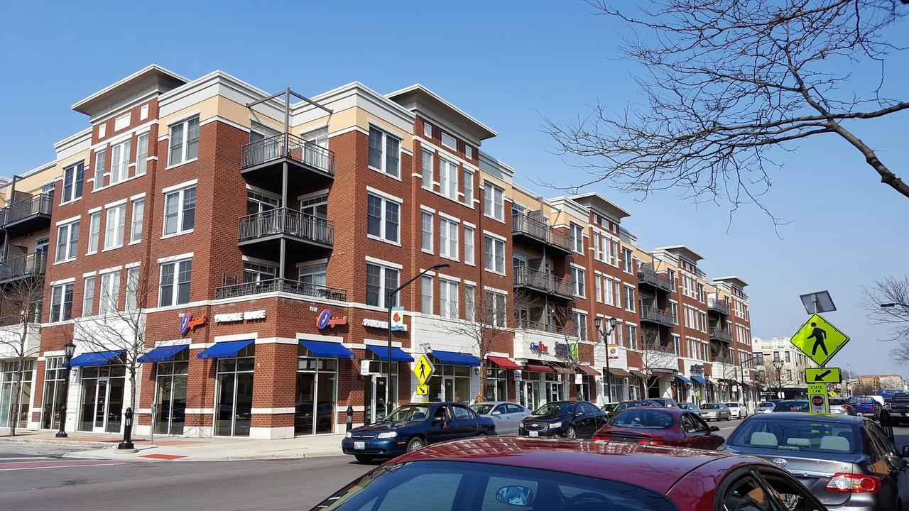 7243 Madison St. #406, Forest Park, IL 60130