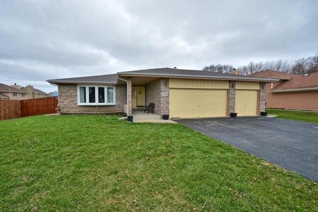 22920 Bussey Dr., Plainfield, IL 60586
