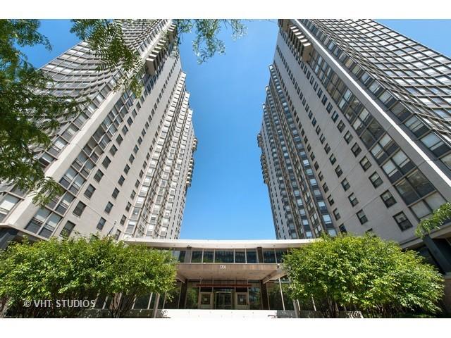 5701 N Sheridan Rd. #17L, Chicago, IL 60660