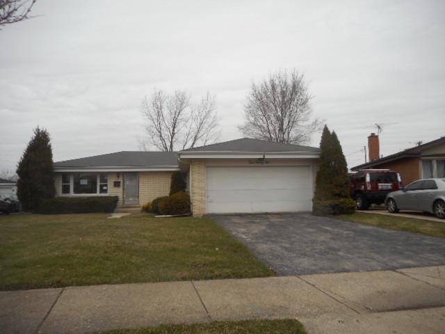 246 W Parkview Dr., Addison, IL 60101