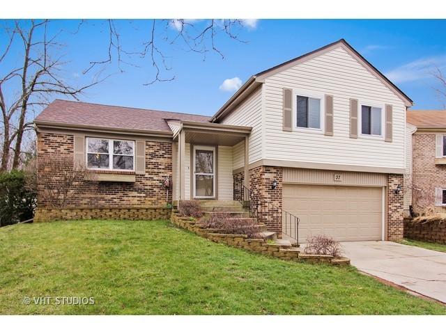 37 Manchester Ln., Vernon Hills, IL 60061
