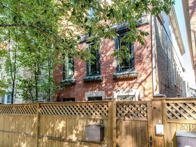 2023 N Winchester Ave., Chicago, IL 60614