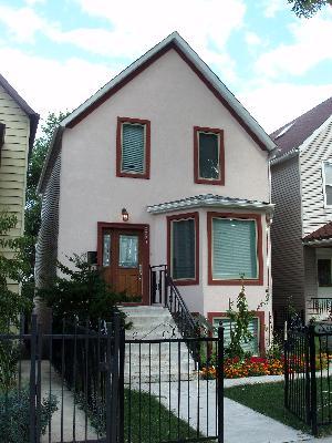 2821 N Maplewood Ave., Chicago, IL 60618