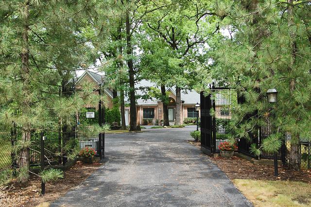 27213 N Fairfield Rd., Wauconda, IL 60084
